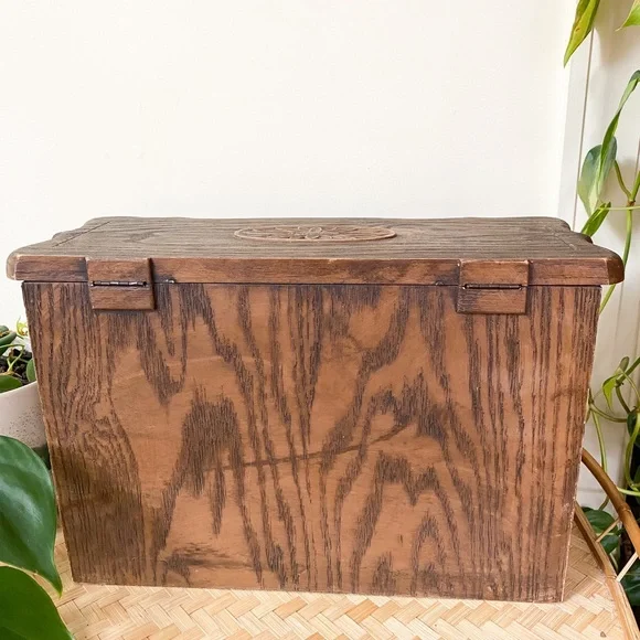 SOLD Vintage 70s Recipe Box - Picture 4 of 6